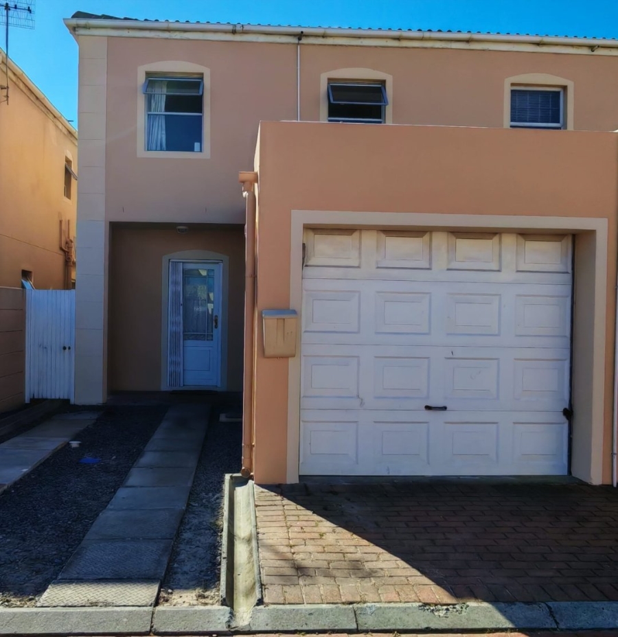 3 Bedroom Property for Sale in Parklands Western Cape